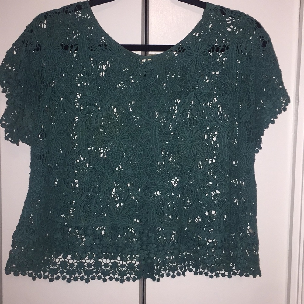 Crop top
